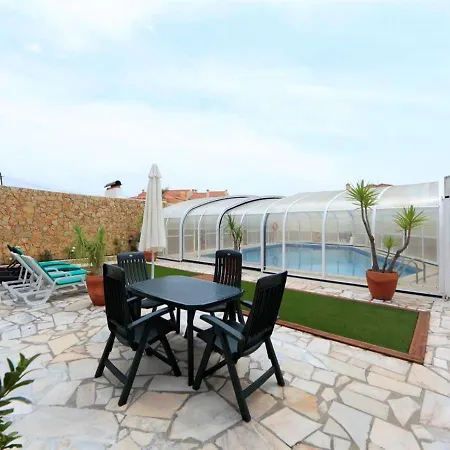 Dii Beach House-Piscina Coberta Aquecida 28-32º C - Privada Holiday home Torres Vedras