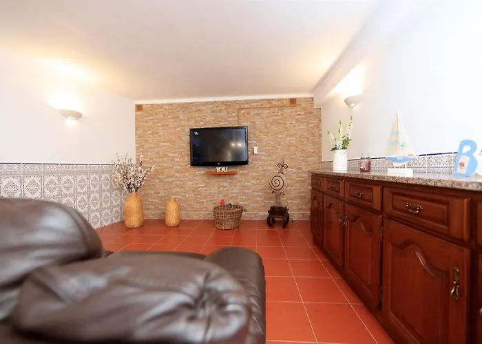 Dii House - Moradia Bi-familiar Com Piscina Aquecida Nyaraló *